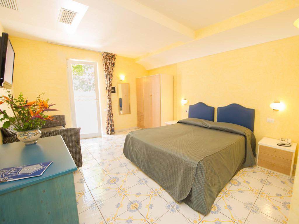 Hotel L'Approdo Casamicciola Terme Luaran gambar