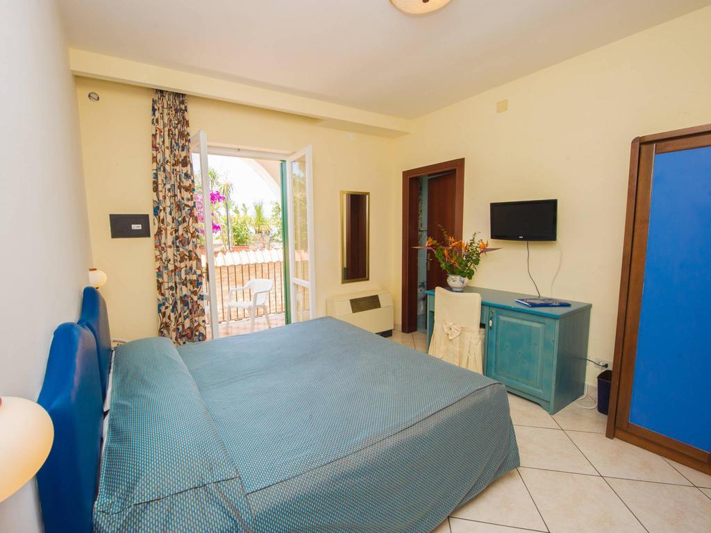 Hotel L'Approdo Casamicciola Terme Luaran gambar